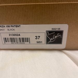 Brand new iriza Christian Louboutin